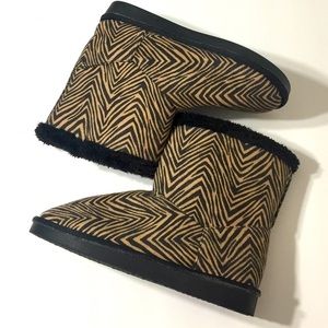 Vera Bradley Zebra Print Winter Booties